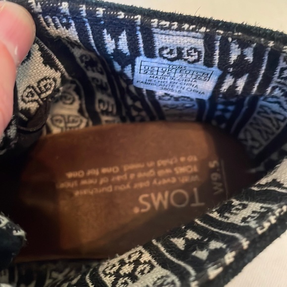 TOMS Classic Black Suede Lace Up Ankle Bootie | Fall Suede Bootie Size 9.5 - Picture 3 of 5